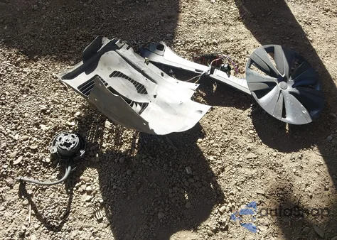 2013 Tesla Model S z USA, uszkodzony, nr VIN 5YJSA1AG5DFP08419